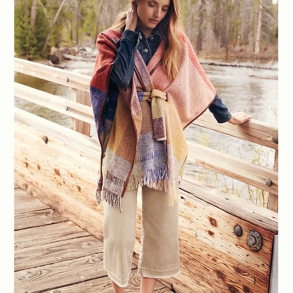 Anthropologie Nomad Morgan Carper Poncho - Picture 4 of 4